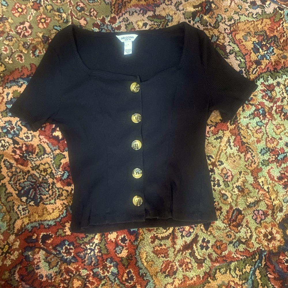 Cropped short sleeve top